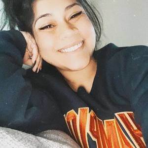 Meet your Posher, Adriana